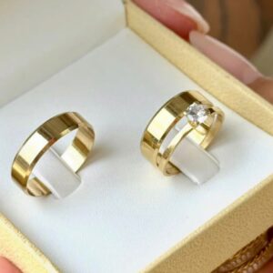 ALIANÇA DE OURO 18K - LAÇOS